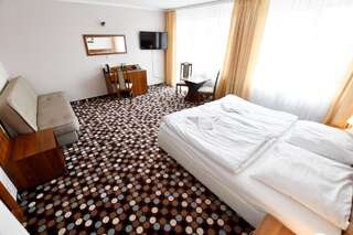 Курортные отели ALKA Sun Resort Устроне-Морске Трехместный номер-2